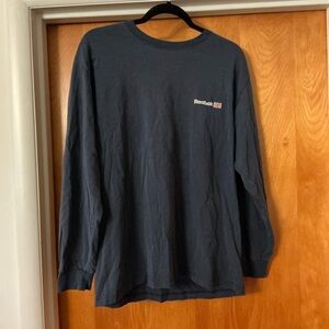 VintageReebok Men's Dark Blue Long Sleeve Tee